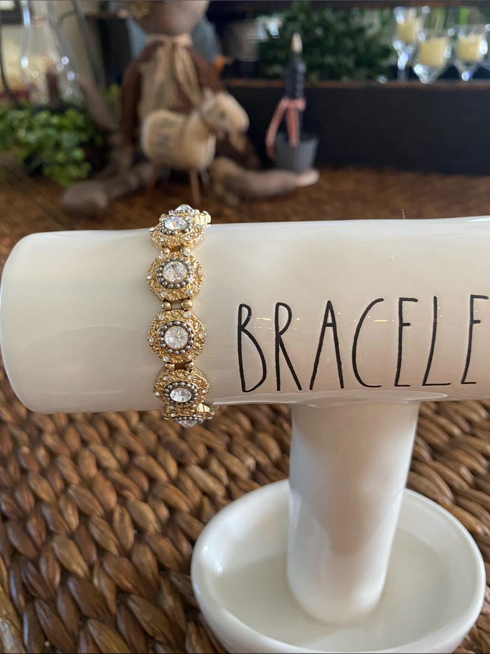 Gold Crystal Halo Stretch Bracelet - Elegant Women's Jewelry